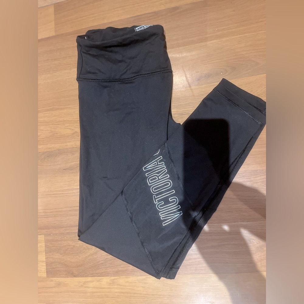 Knockout by VS Leggings
